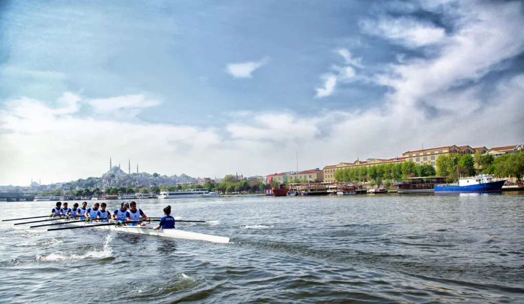 kadir has university kayaking students 1